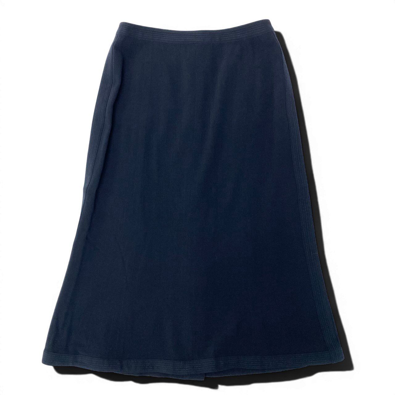 Chanel Boutique Front Button a Line Skirt Calf Length CC Logo 38 Navy Wool — view 3