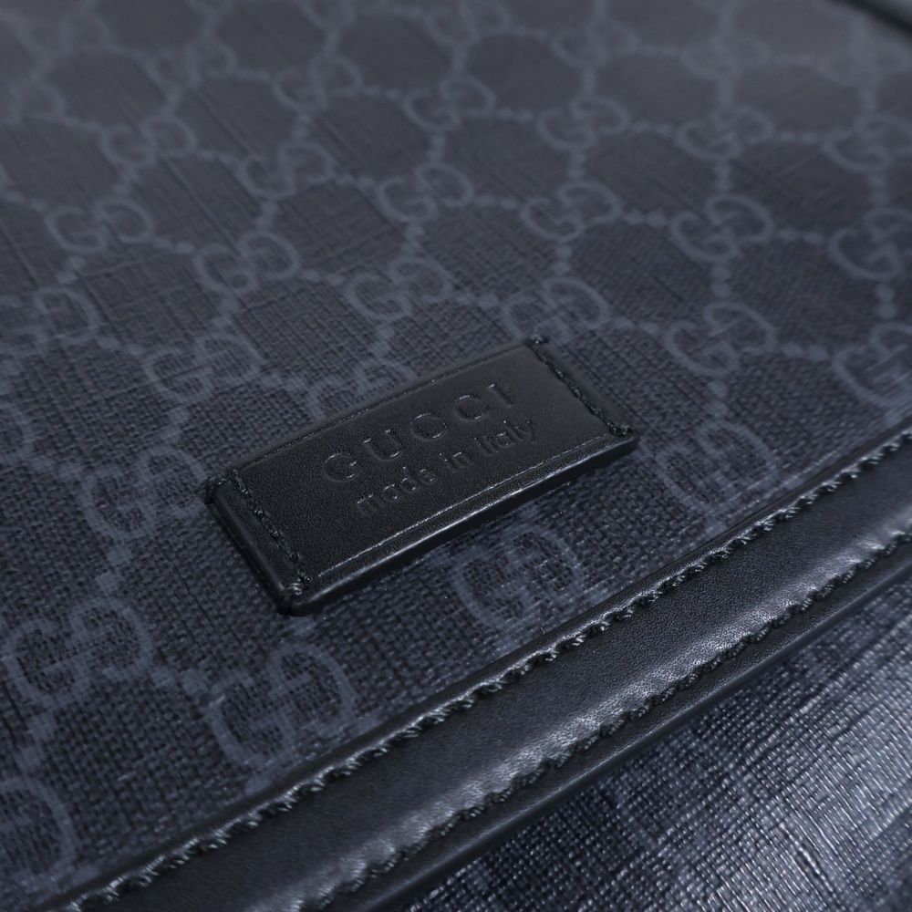 Gucci GG Supreme Crossbody Messenger Bag Black Leather — view 5