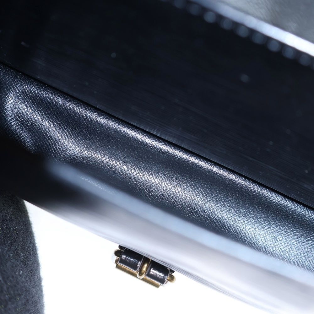 Louis Vuitton Cartoon Noir Epi Leather Shoulder Bag Gold Black — view 4