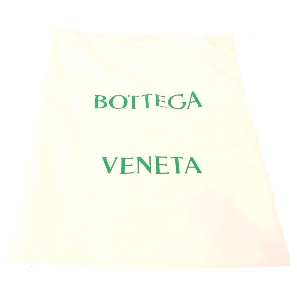 Bottega Veneta Maxi Intrecciato Cassette Shoulder Bag Light Green Leather Silver — view 6