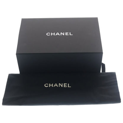 Chanel Tweed Quilted 2-Way Shoulder Bag with Ribbon White Black Gold — view 6