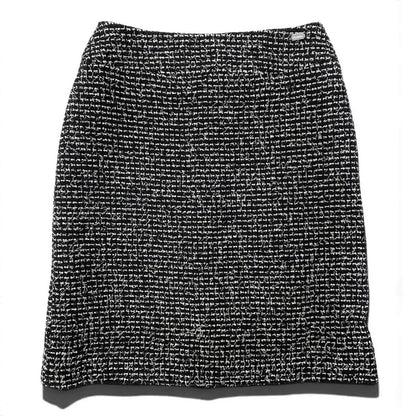 Chanel Tweed Skirt Knee Length Logo Plate 36 Black White — view 2