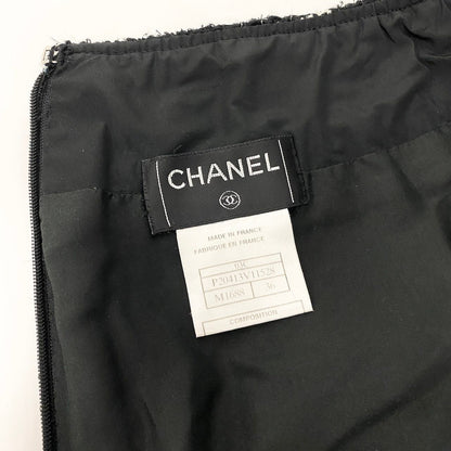Chanel Tweed Skirt Knee Length Logo Plate 36 Black White — view 8