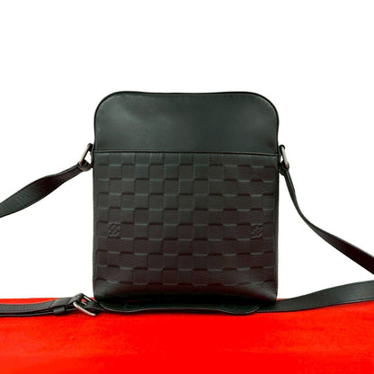Louis Vuitton District Damier Infini Leather Shoulder Bag Pochette Black