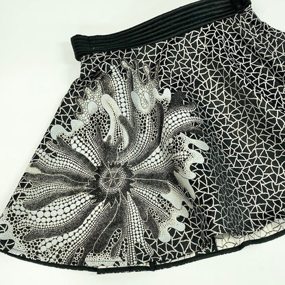 Louis Vuitton Yayoi Kusama Flower Skirt with Belt 36 Black — view 3