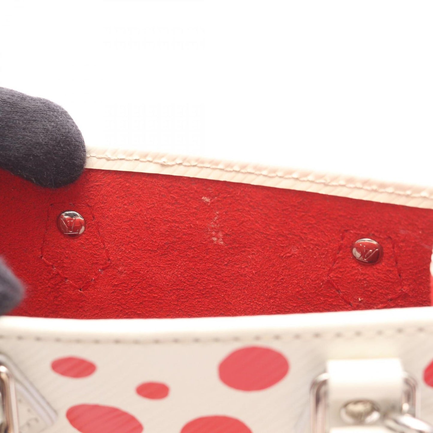 Louis Vuitton Handbag Yayoi Kusama Petite Sac Plat 2-Way White Red Leather LV Yk — view 5
