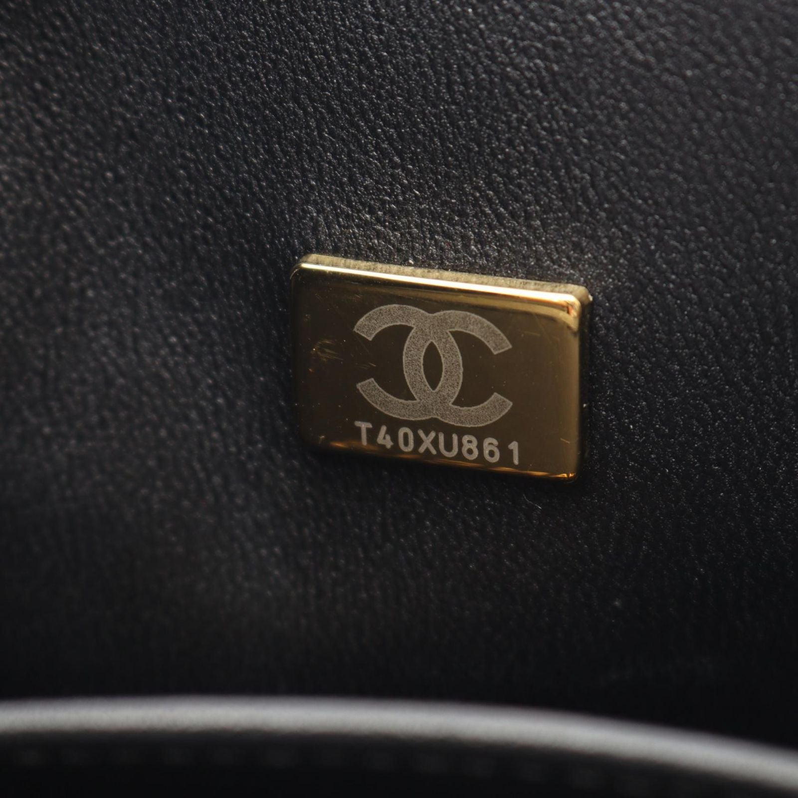 Chanel Shoulder Bag Black Caviar Leather Chain — view 5