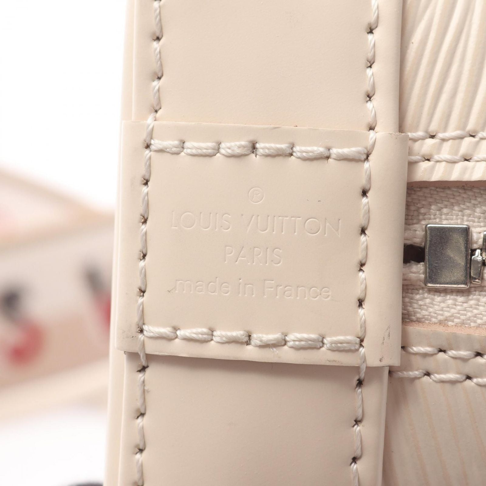Louis Vuitton Handbag Alma BB 2-Way Quartz Leather — view 4