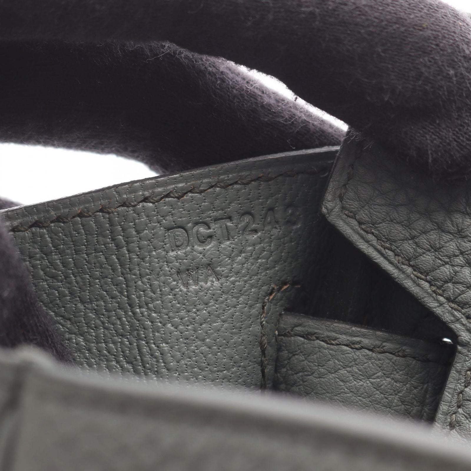 Hermes Handbag Birkin 25 Vert Amand Leather — view 5