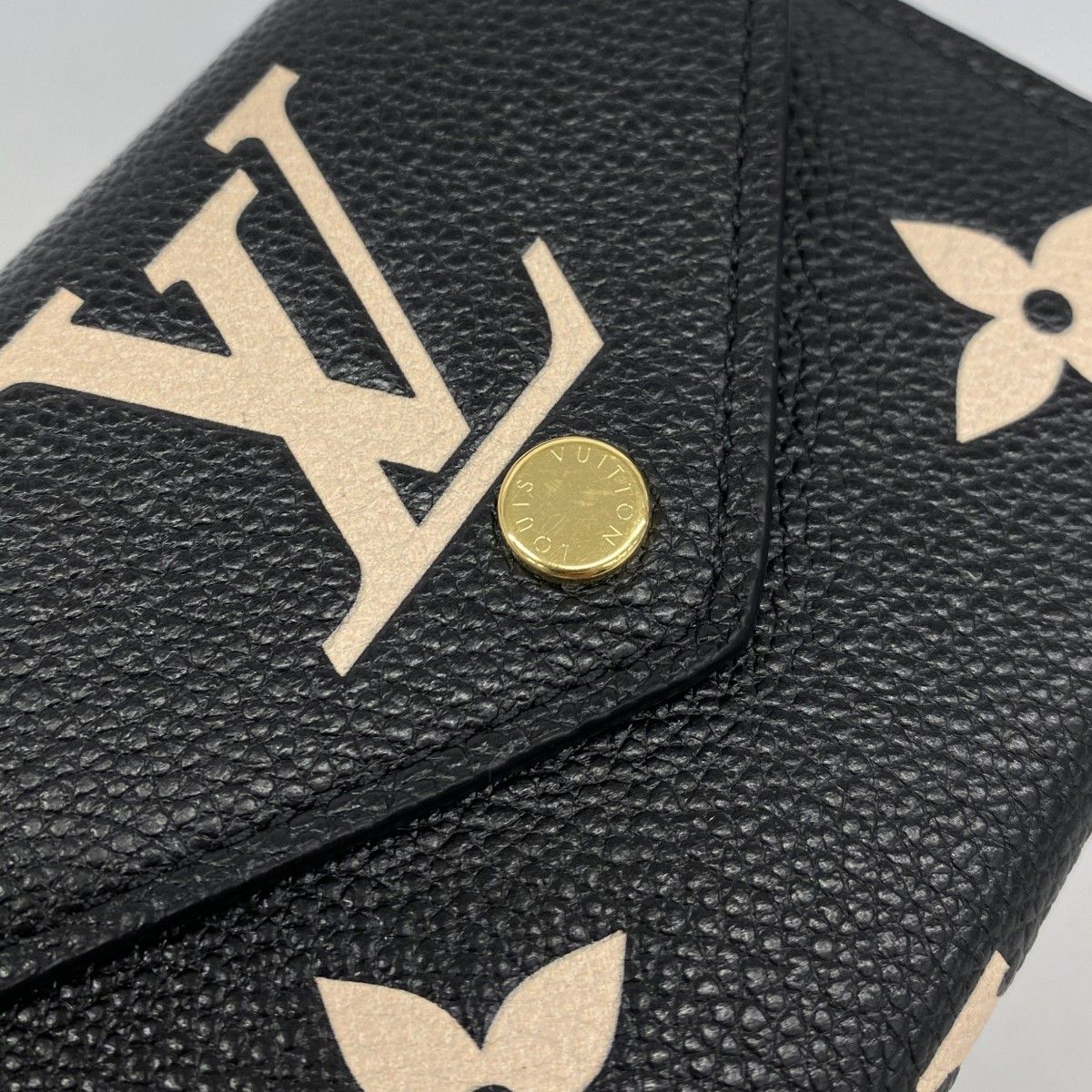 Louis Vuitton Trifold Wallet Monogram Empreinte Bicolor Portefeuille Victorine — view 6