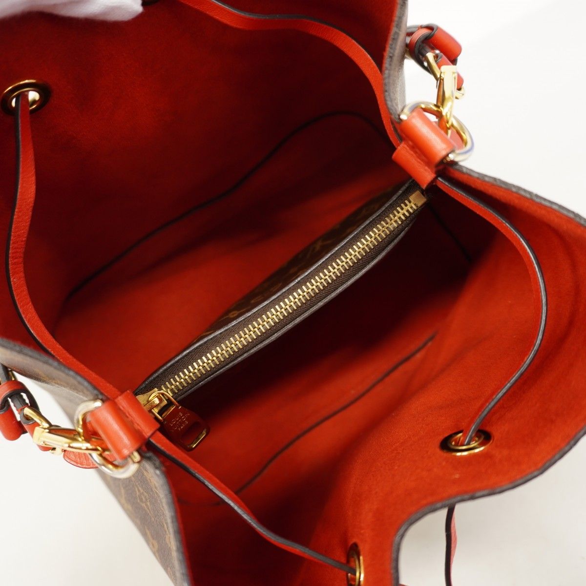 Louis Vuitton Shoulder Bag Monogram Neo Noe Coquelicot — view 4