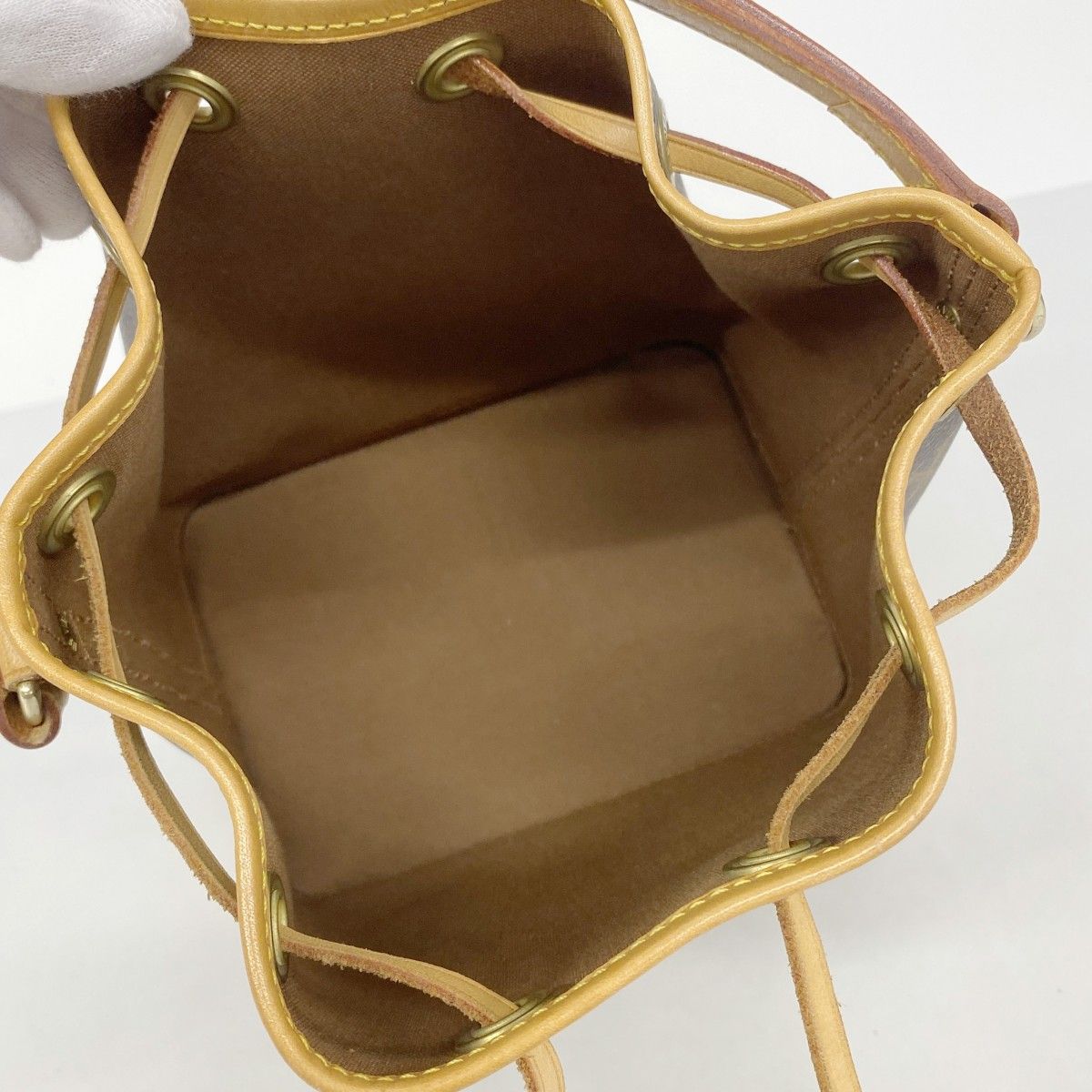 Louis Vuitton Handbag Monogram Mininoe Brown — view 4