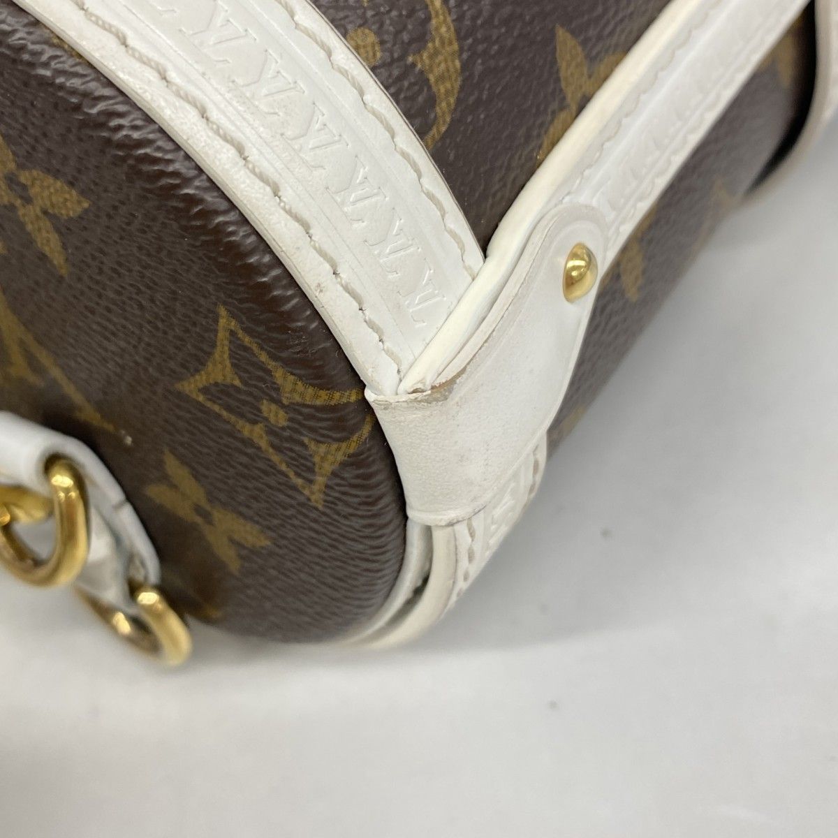 Louis Vuitton Shoulder Bag Monogram LV Match Papillon Trunk White Brown — view 7
