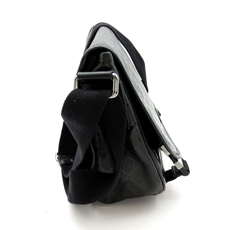 Gucci GG Supreme Shoulder Bag Leather Black — view 5