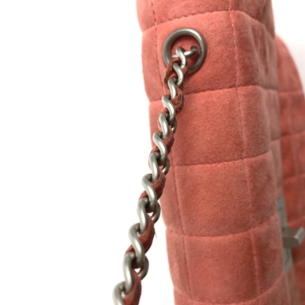 Chanel Shoulder Bag Choco Bar Suede Pink — view 3