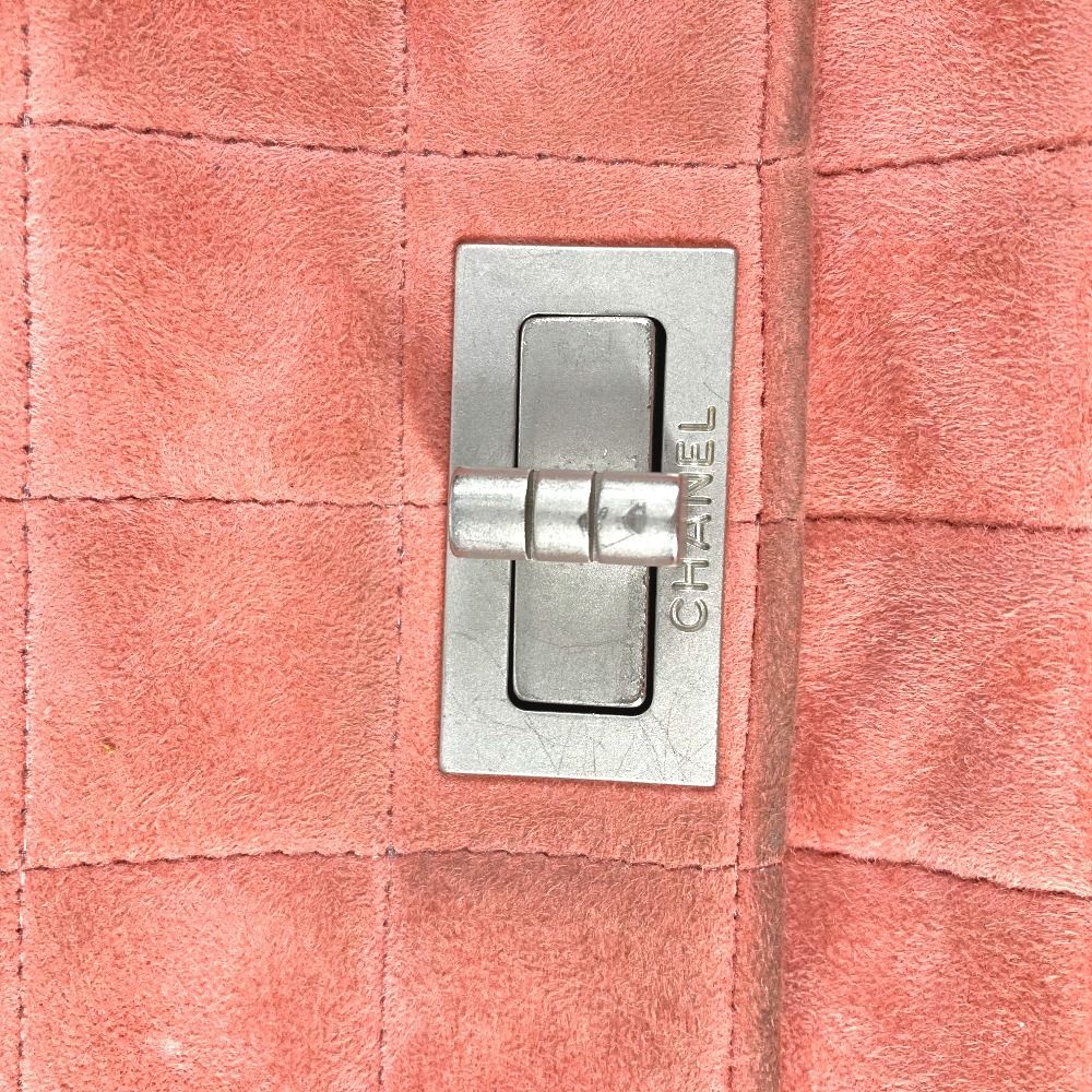 Chanel Shoulder Bag Choco Bar Suede Pink — view 4