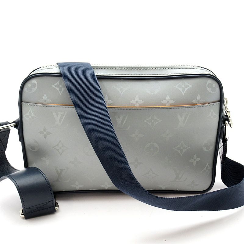 Louis Vuitton Alpha Monogram Satellite Messenger Bag Gray — view 4