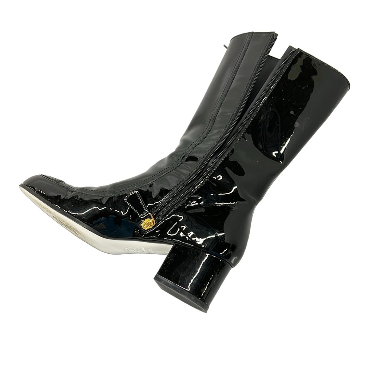 Chanel 1 2C Ready Black CC Logo Gold Leather Boot — view 5