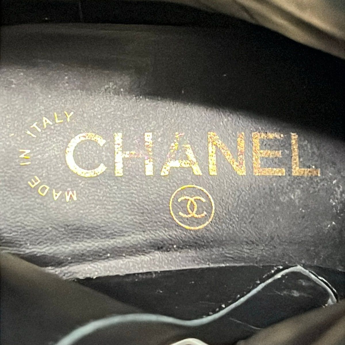 Chanel 1 2C Ready Black CC Logo Gold Leather Boot — view 6