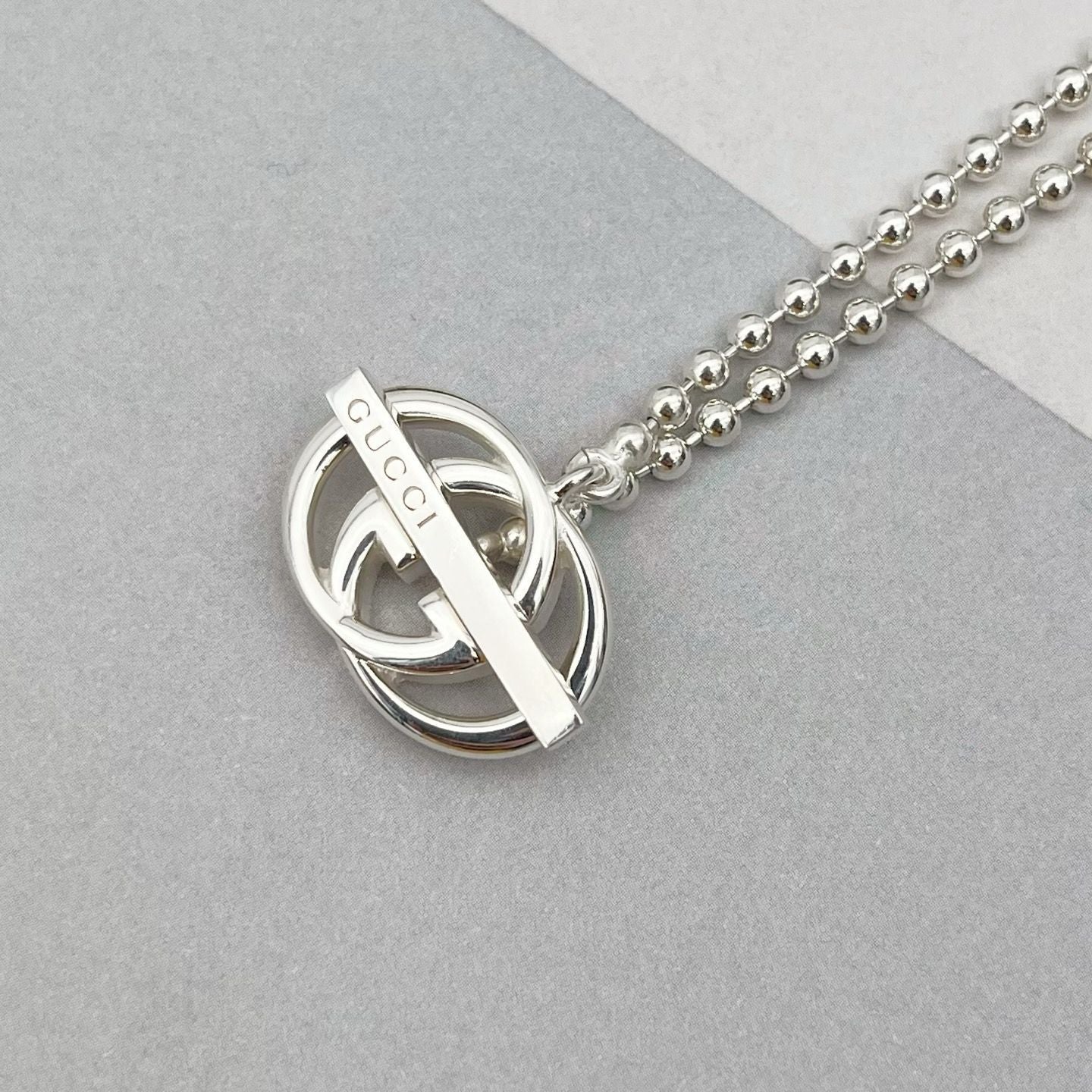 Gucci Interlocking Necklace Silver — view 3