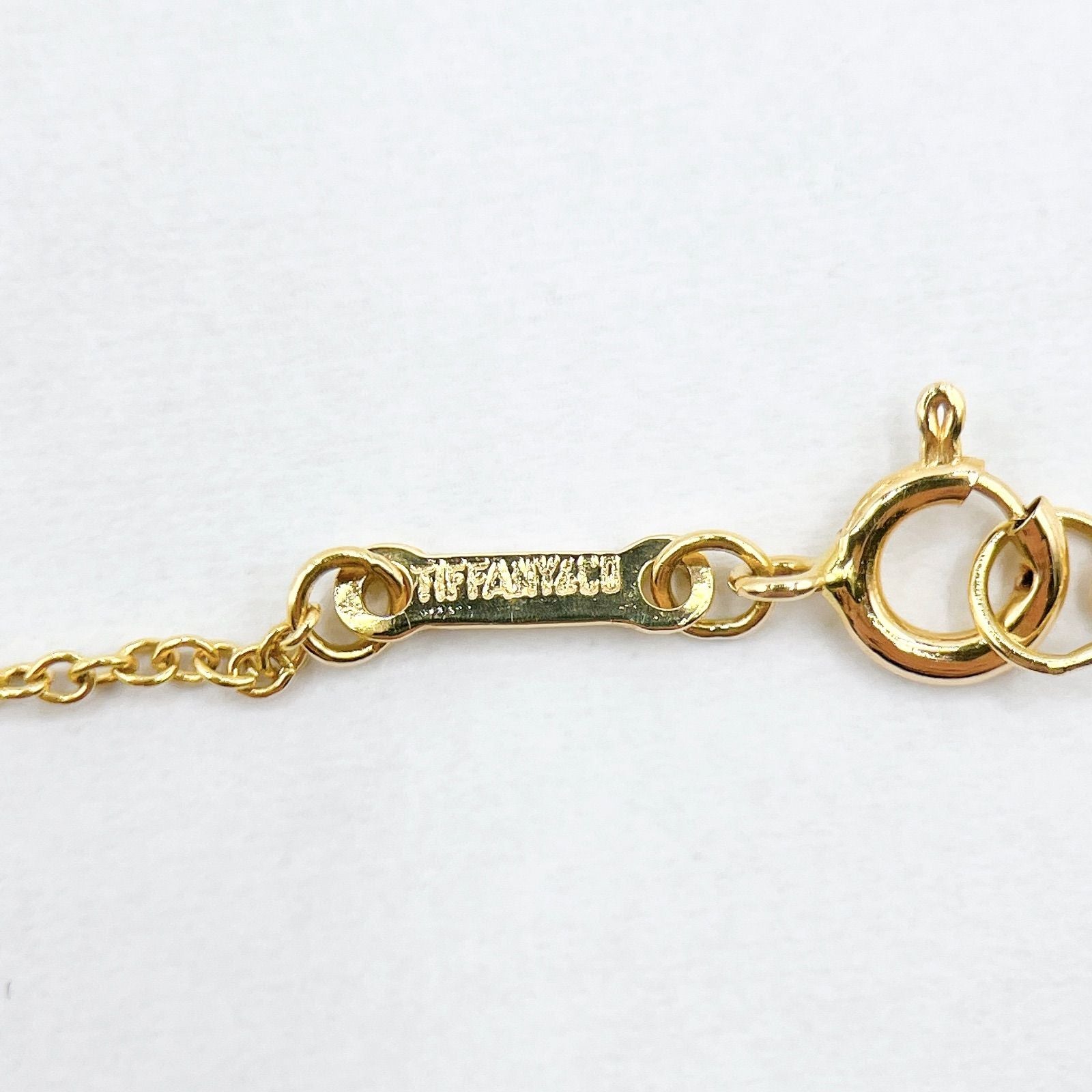 Tiffany & Co Open Heart Yellow Gold Necklace 40 cm — view 4
