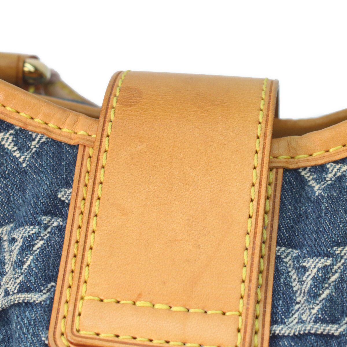 Louis Vuitton Monogram Denim Pleaty Handbag — view 9