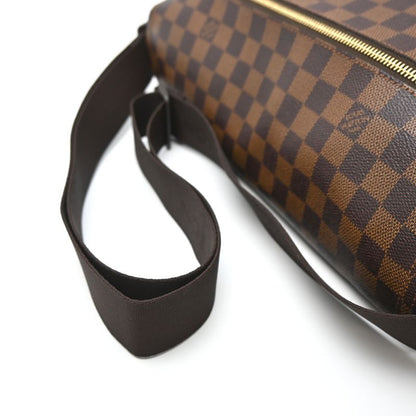 Louis Vuitton Shoulder Bag — view 5