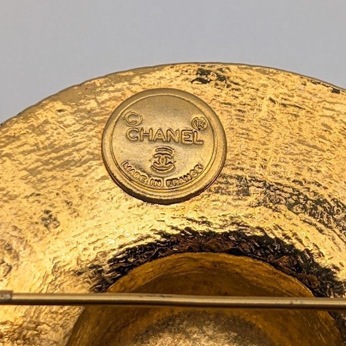 Chanel Brooch Straw Hat Gold First Era Vintage — view 8