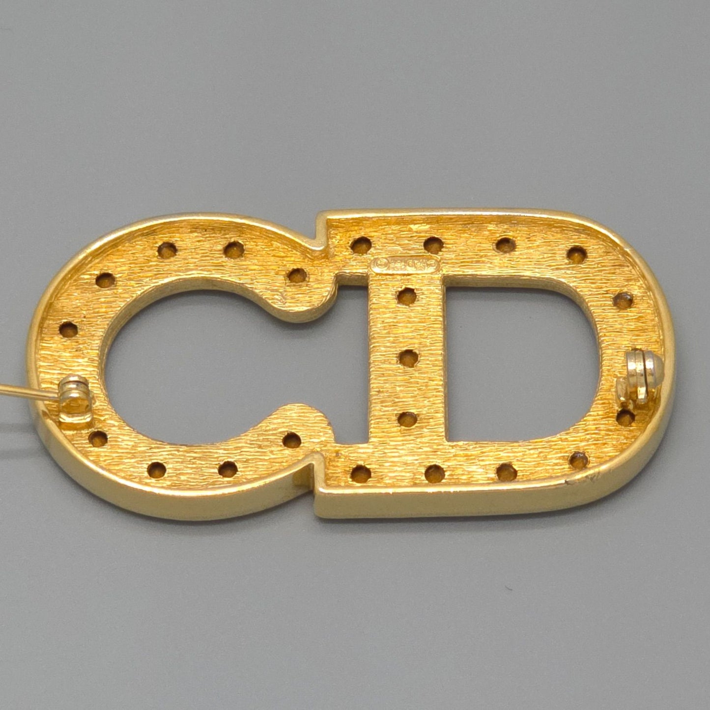 Dior CD Crystal Brooch Gold — view 2