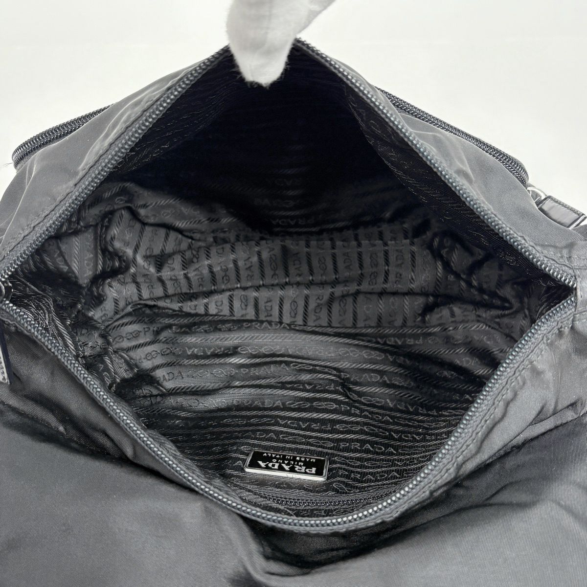 Prada Shoulder Bag Nylon Nero — view 8