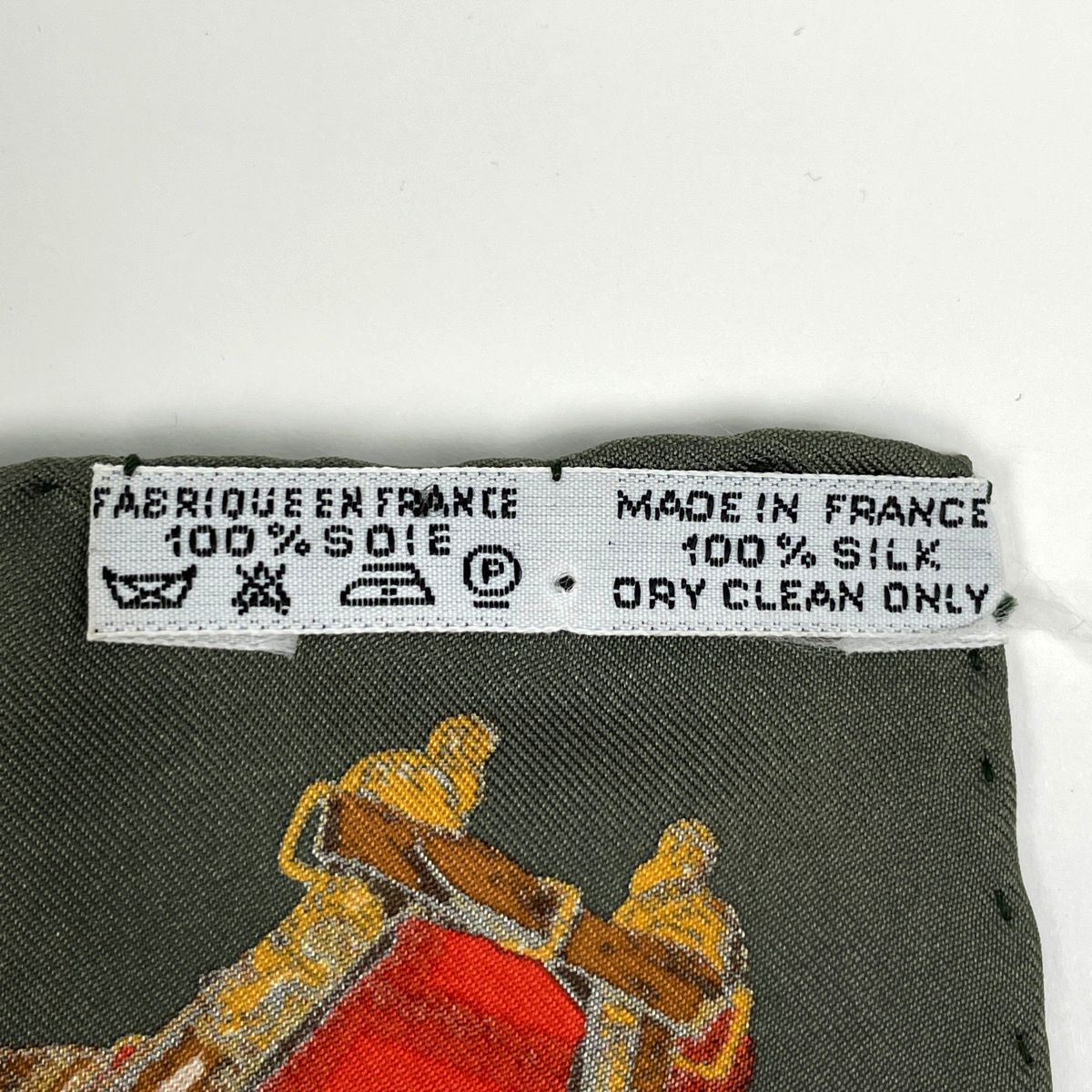 Hermes Petit Carre Musee Museum Scarf Silk Red Green Multicolor — view 2