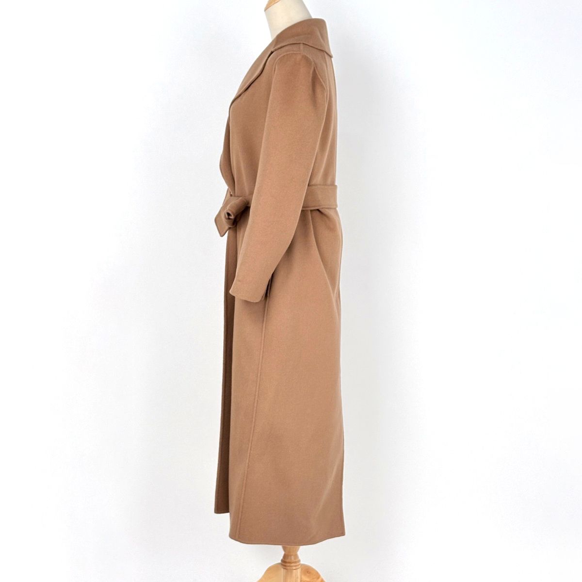 Max Mara Gown Coat Cucito a Mano Belted Wool Beige — view 2