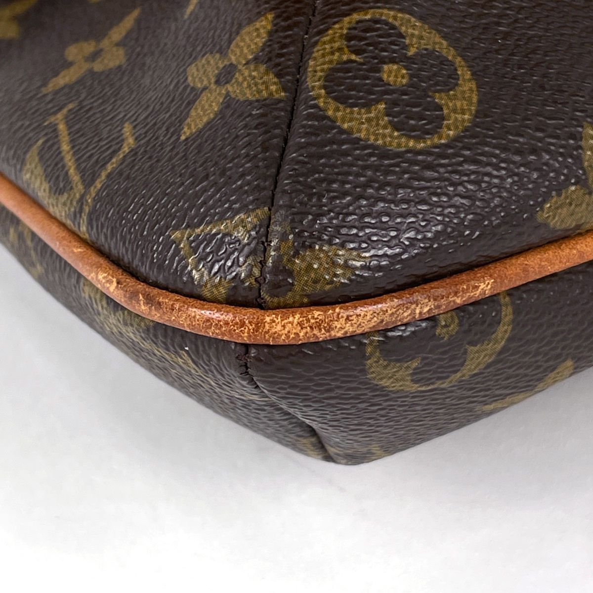Louis Vuitton Musette Salsa Short Shoulder Bag Monogram Brown — view 3
