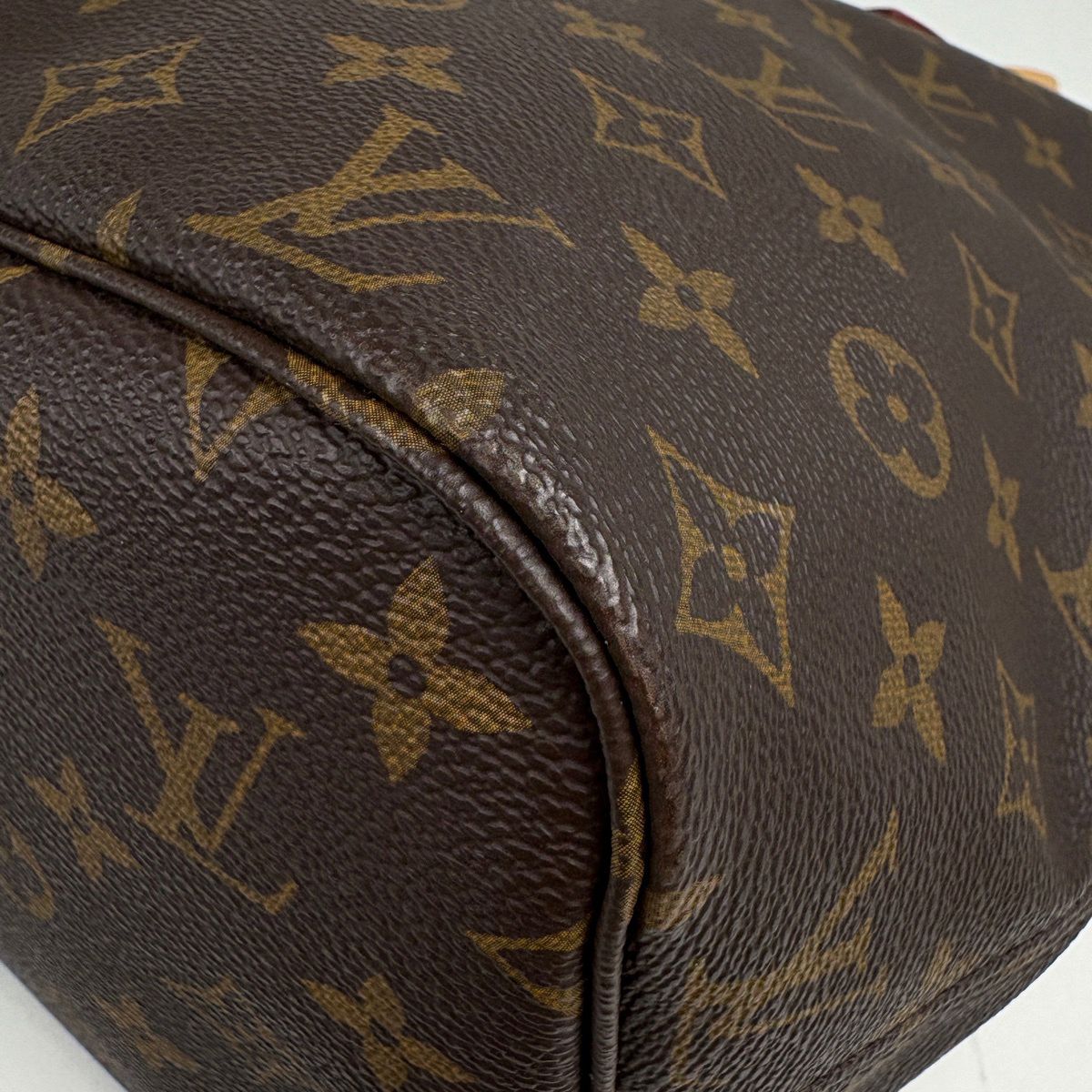 Louis Vuitton Neverfull MM Tote Monogram Brown Cerise — view 3