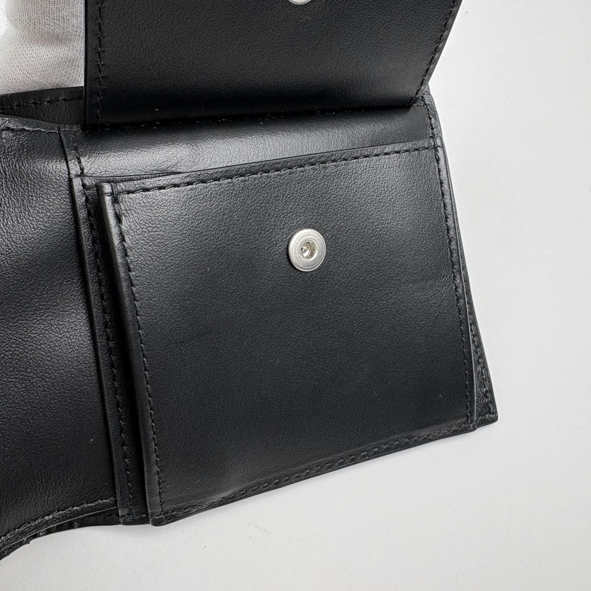 Bottega Veneta Intrecciato Bifold Wallet Leather Black — view 4