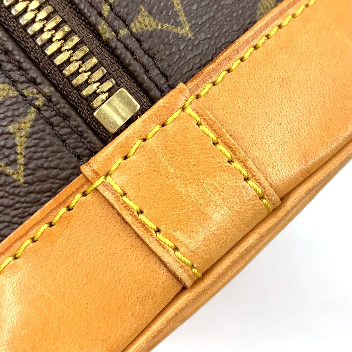 Louis Vuitton Alma PM Monogram Leather Brown Light Handbag Gold — view 9