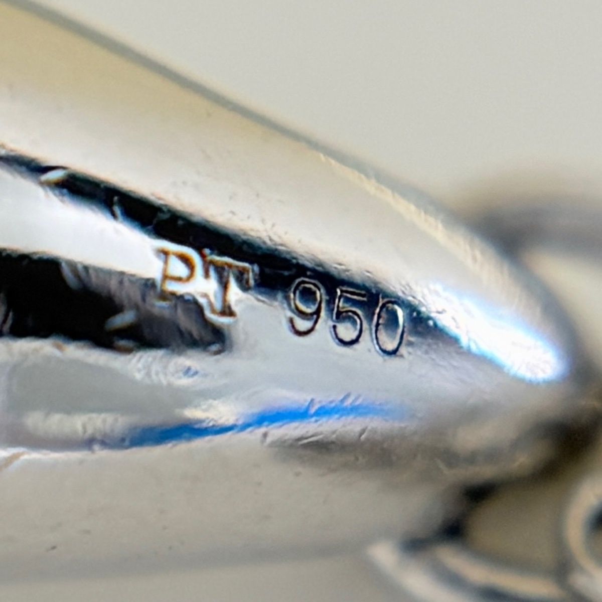 Tiffany & Co Teardrop Necklace Platinum Pendant Elsa Peretti — view 8