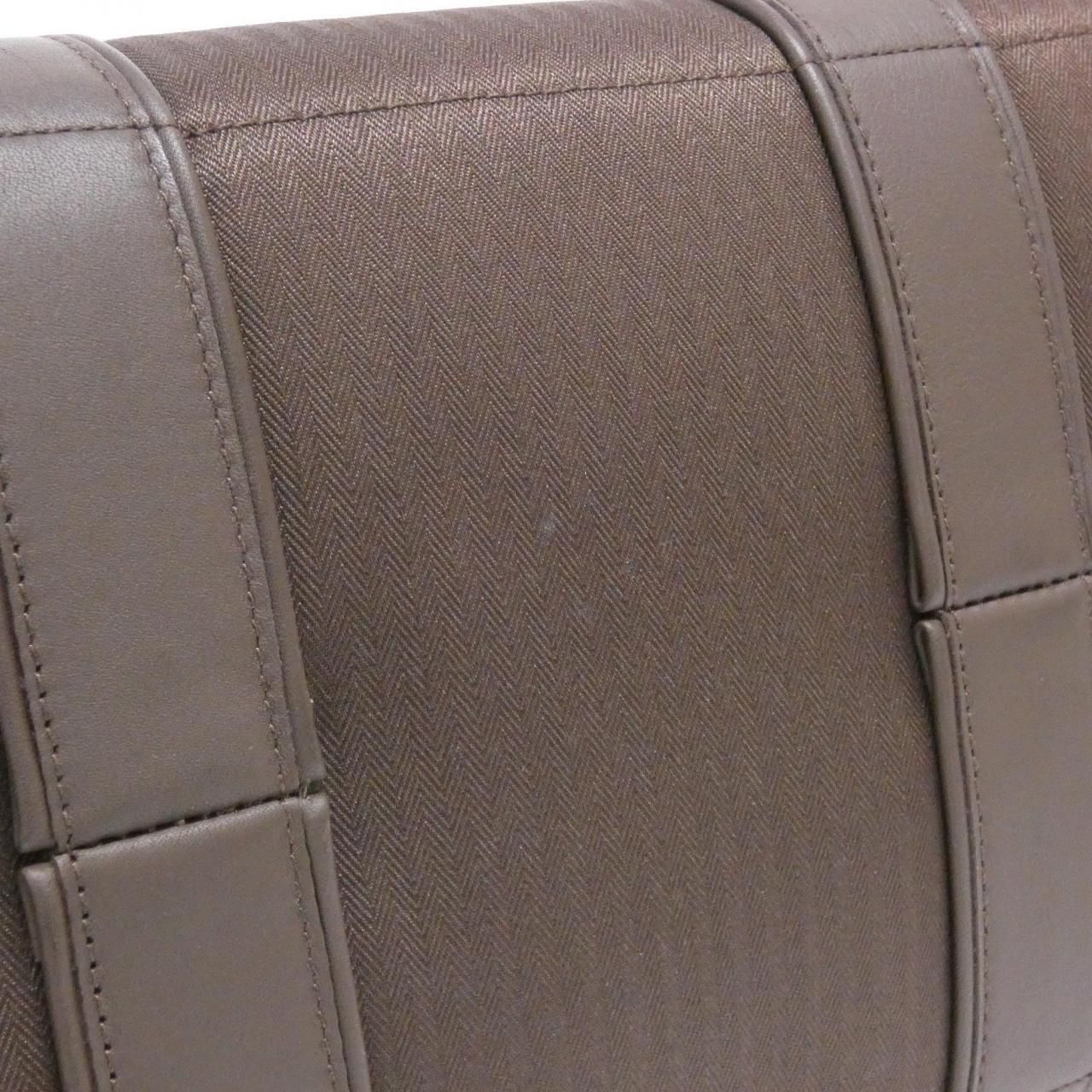 Hermes Acapulco MM Bag — view 3