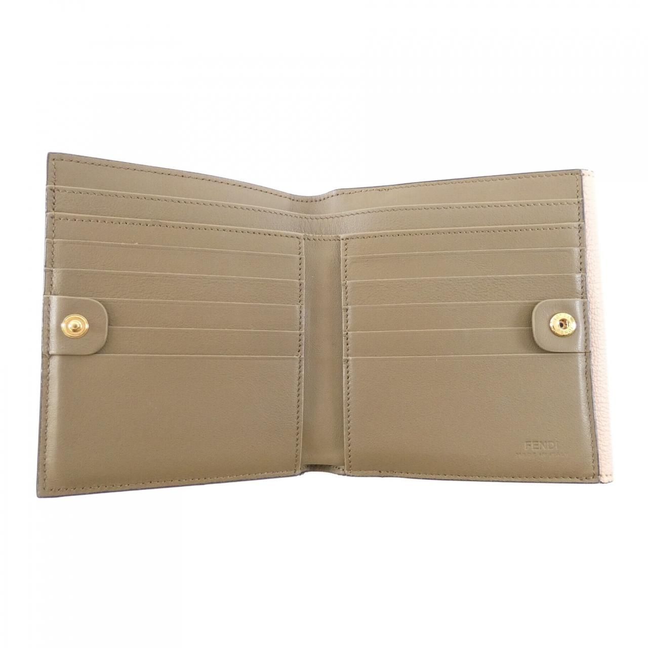 Fendi Peekaboo Wallet Gold — view 5