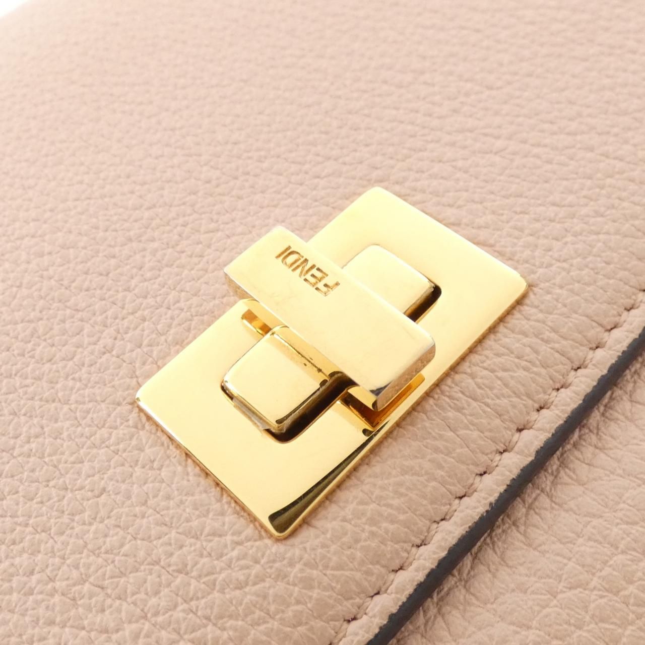 Fendi Peekaboo Wallet Gold — view 3