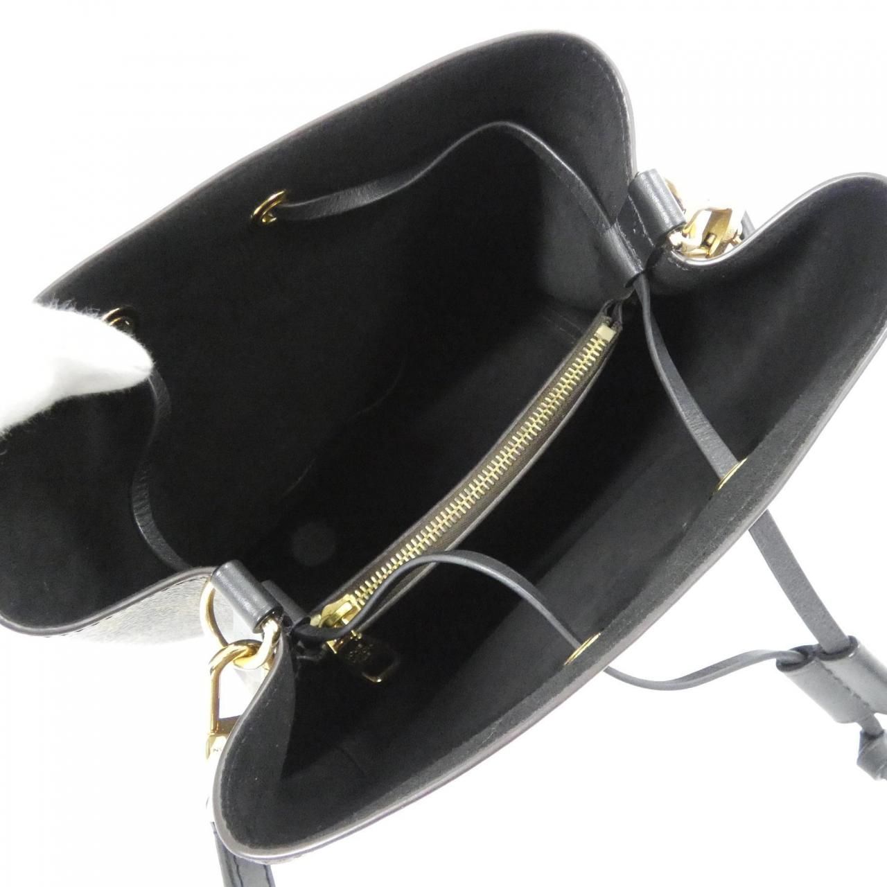 Louis Vuitton Monogram Neo Noe MM Shoulder Bag — view 9
