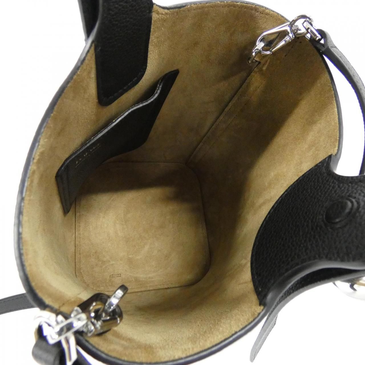 Loewe Pebble Bucket Bag — view 5