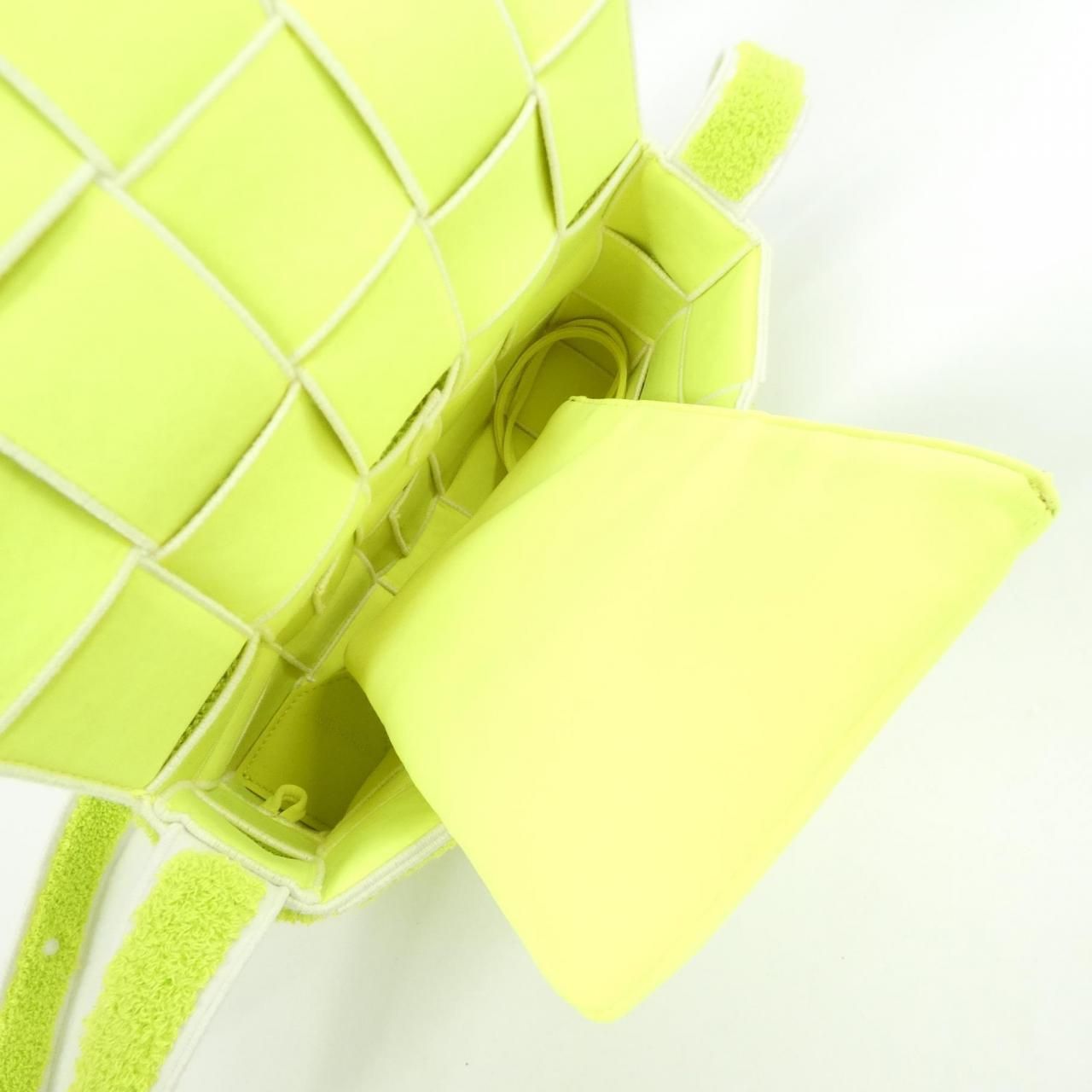 Bottega Veneta Shoulder Bag — view 7