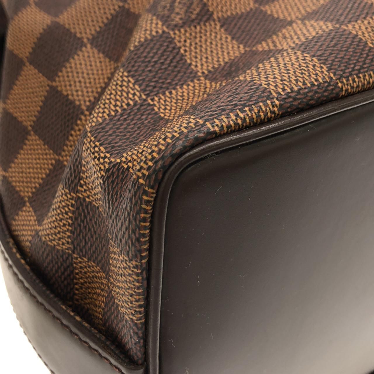 Louis Vuitton Damier Chelsea Shoulder Bag — view 2