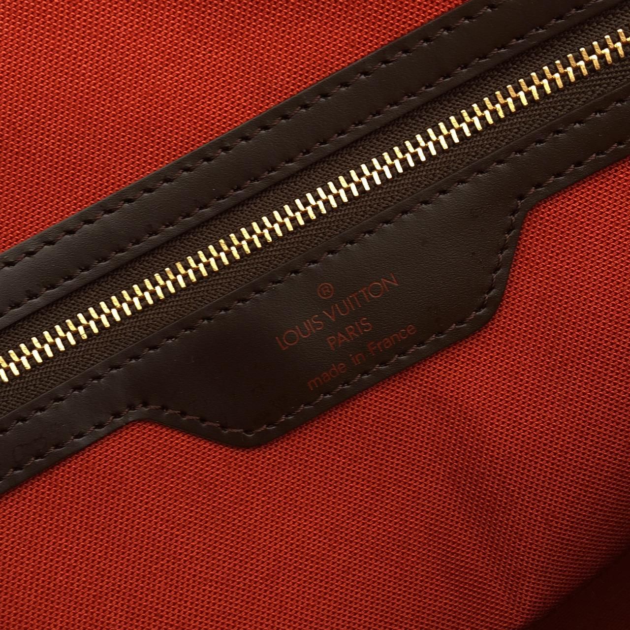 Louis Vuitton Damier Chelsea Shoulder Bag — view 7