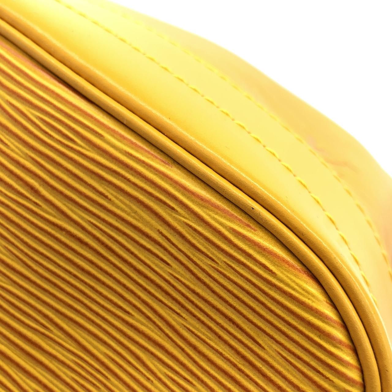 Louis Vuitton Epi Noe Shoulder Bag — view 3