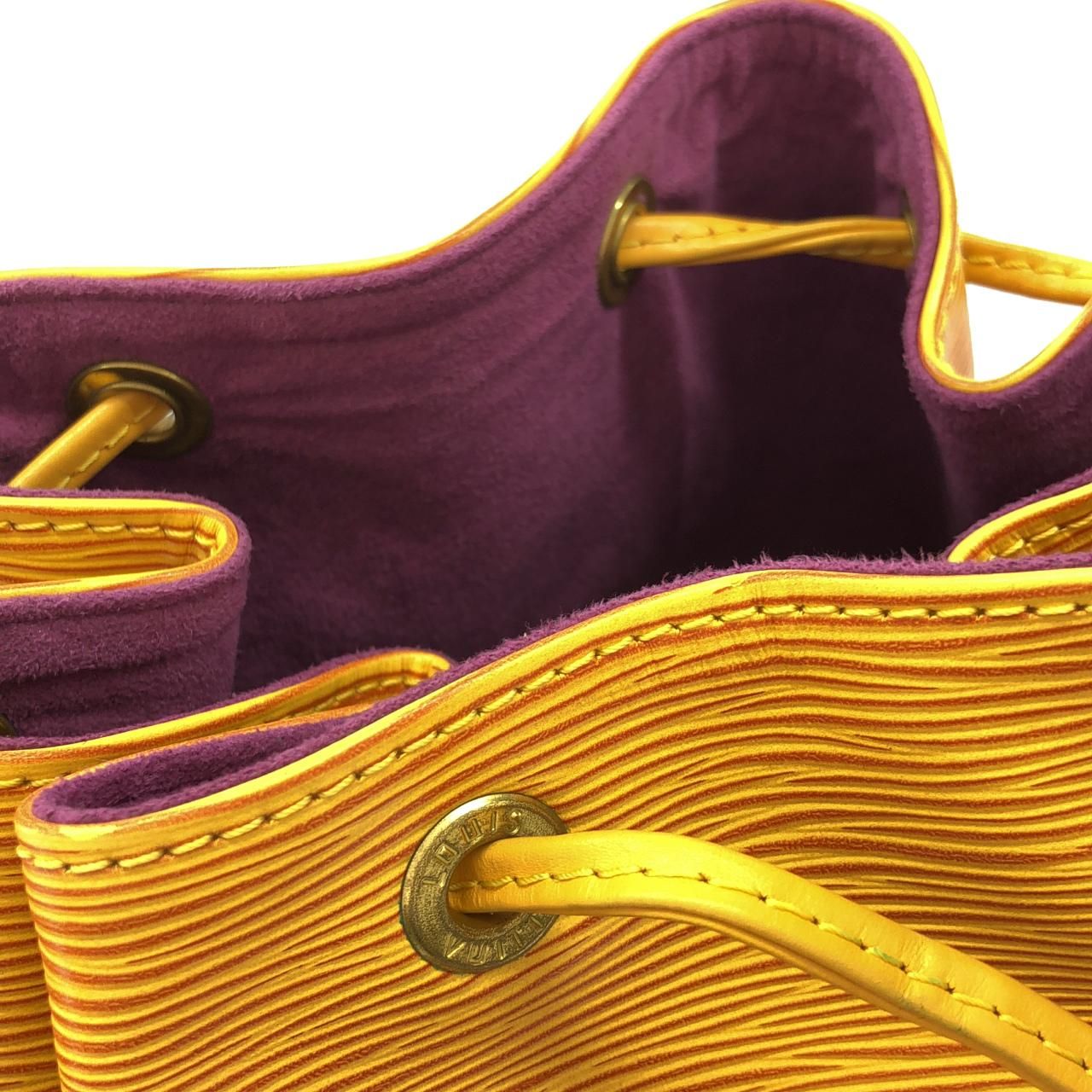 Louis Vuitton Epi Noe Shoulder Bag — view 5