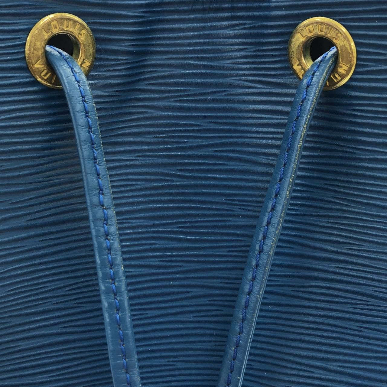 Louis Vuitton Epi Petit Noe Shoulder Bag — view 5