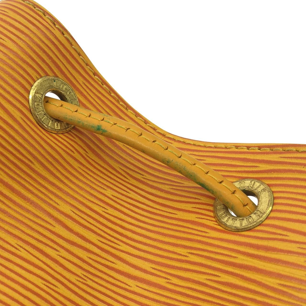 Louis Vuitton Epi Petit Noe Shoulder Bag — view 4