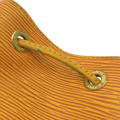 Louis Vuitton Epi Petit Noe Shoulder Bag — view 4